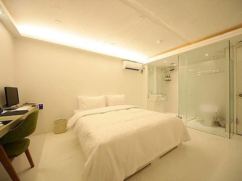 Lusso Hotel Seul Esterno foto